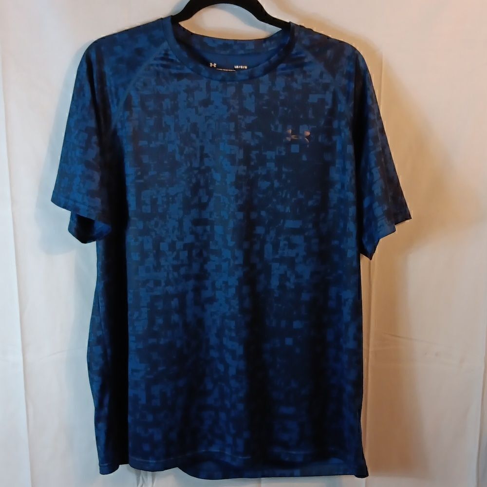 Under Armour Loose Fit Heat Gear Men's Athletic Shirt